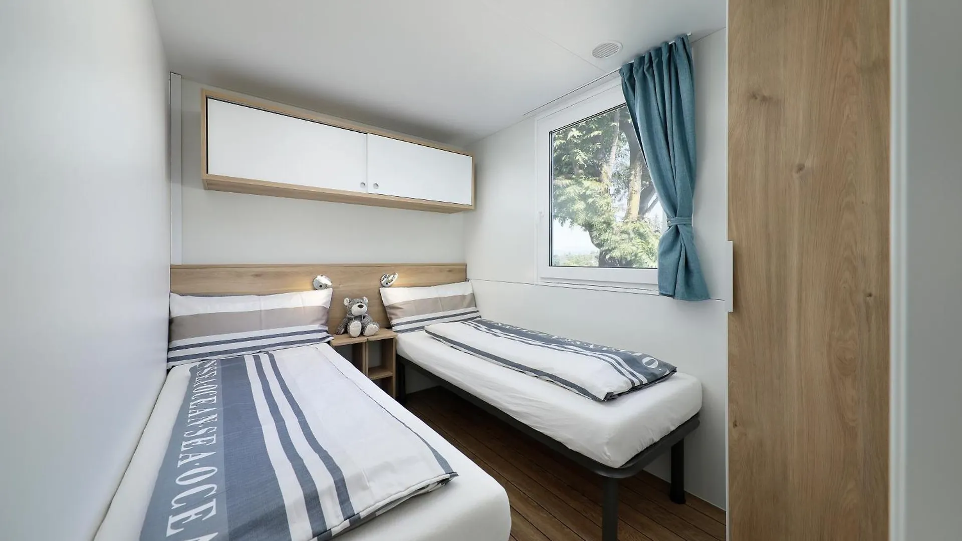 Albatross Mobile Homes On Camping Eden San Felice del Benaco Italien