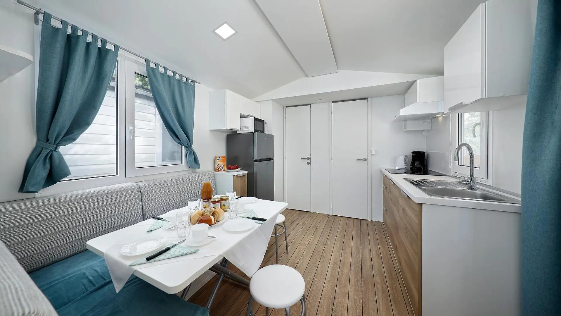 Albatross Mobile Homes On Camping Eden San Felice del Benaco 0*,  Italien
