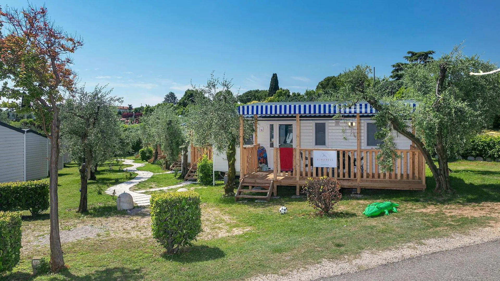 Campingplatz Albatross Mobile Homes On Camping Eden San Felice del Benaco Italien